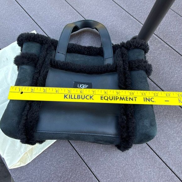 UGG Australia Black Suede leather Shearling Sherpa Sheepskin TopHandle Tote Hand - Picture 3 of 7